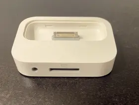 Apple 718908806944 Dock For Ipod 4th Generation - White Ma1256