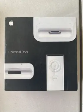 Apple 8h7460swpylwa Ipod Universal Dock. Model A1256 With Remote A1156 Plus Adaptors New