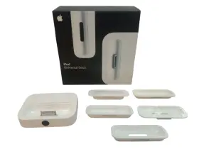 Apple Ma045g/b A1153 Ipod Universal Charging Dock 5 Adapters Box Works Complete