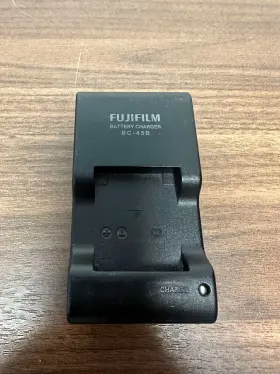 Bd-45b Fujifilm Battery Charger Brand New