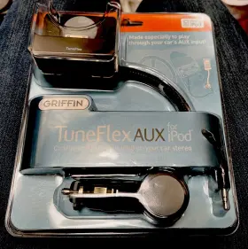 Griffin 685387060900 Tuneflex For Ipod Car Charge And Play 6090-5gtflaux