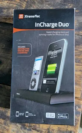 Xtrememac Ipd-icd-10 Incharge Duo Charging Dock And Syncing Cradle For Iphone Ipod